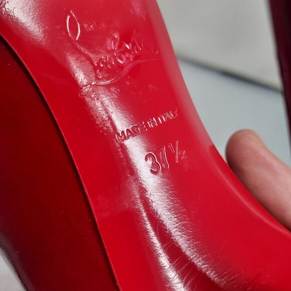 CHRISTIAN LOUBOUTIN So Kate Red Patent Leather Pump - Picture 4 of 10